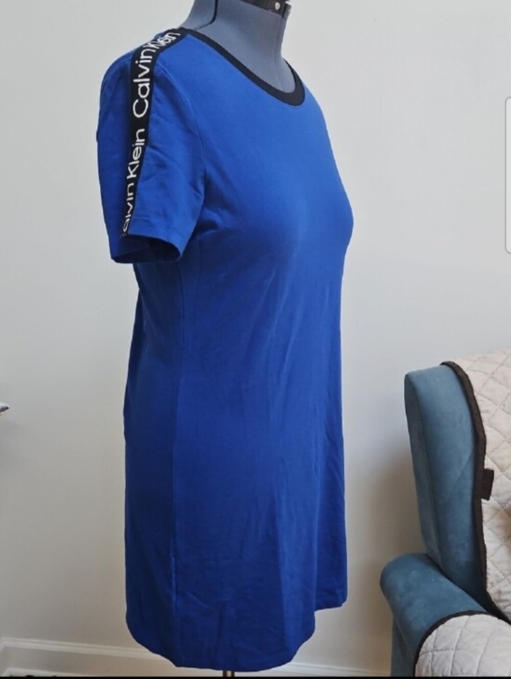 $10 Or 3/$15 SaleCalvin Klein Royal Blue Short Sleeve Mini Dress with Black Trim